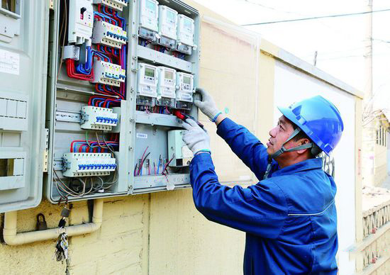 低電壓配電柜，配電箱那些東西的使用壽命