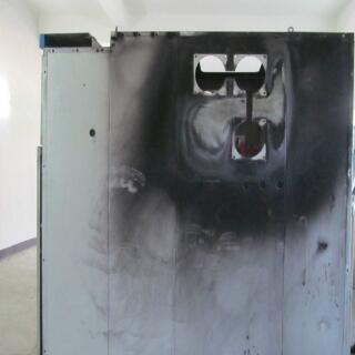 濕氣太重,導(dǎo)致開關(guān)柜爆裂!