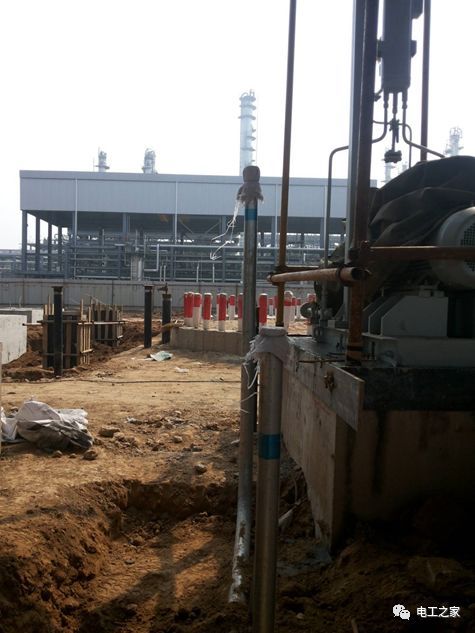 一條完成開關柜安裝，電纜橋架施工，電纜敷設及布線施工，照明配電箱施工