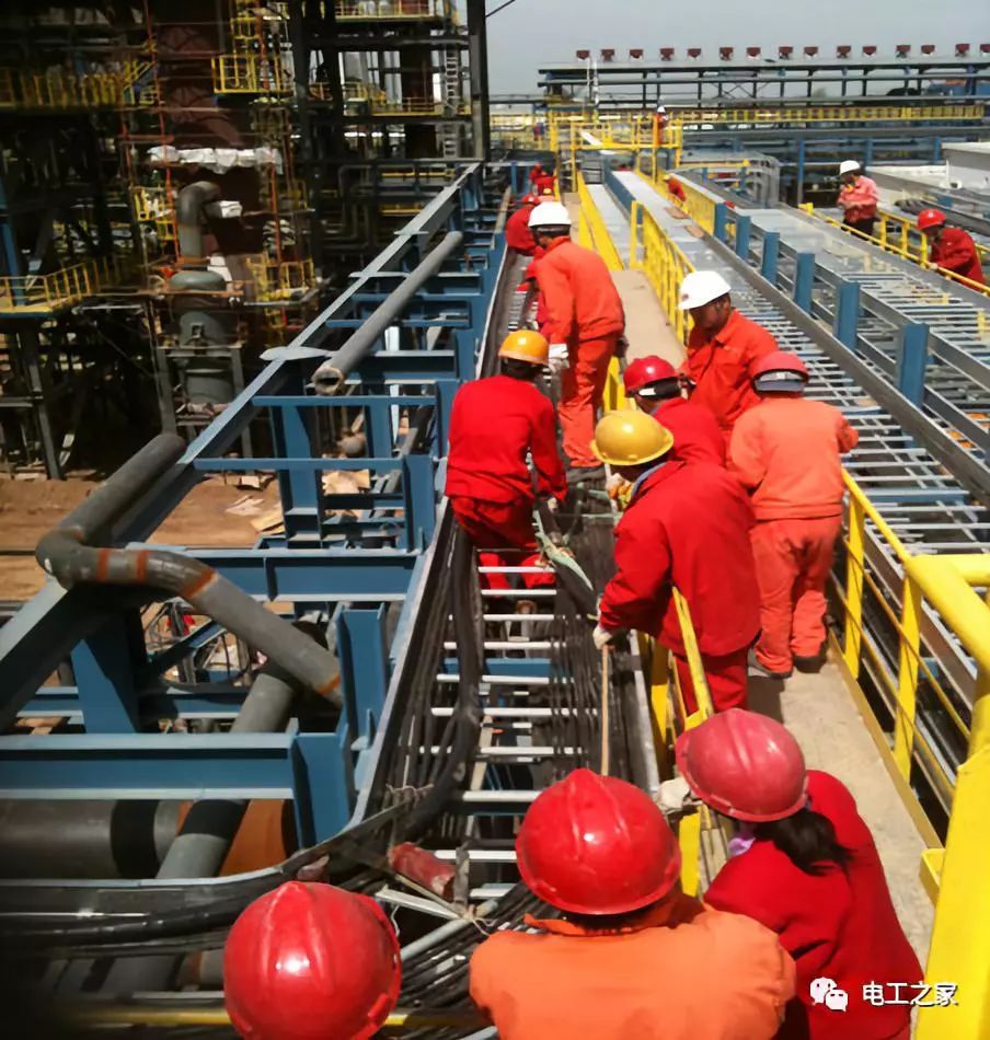 一條完成開關柜安裝，電纜橋架施工，電纜敷設及布線施工，照明配電箱施工