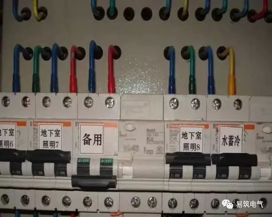 配電箱的布線和安裝的通用標(biāo)準(zhǔn)是什么?我們應(yīng)該注意哪些問(wèn)題?圖片和文本的詳細(xì)說(shuō)明