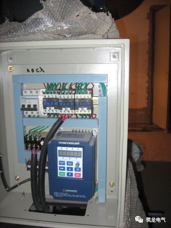 《建筑電氣工程施工質(zhì)量驗收規(guī)范》GB50303-2015 配電箱(機(jī)柜)安裝詳細(xì)說明!